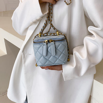 Lingge Chain Bucket Bag