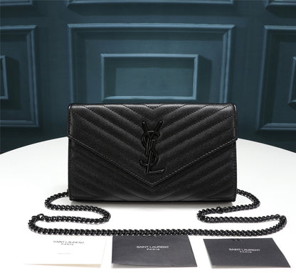 Cassandre Matelassé Chain Wallet High Quality