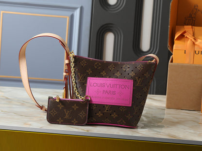 Bucket Bag & Pouch