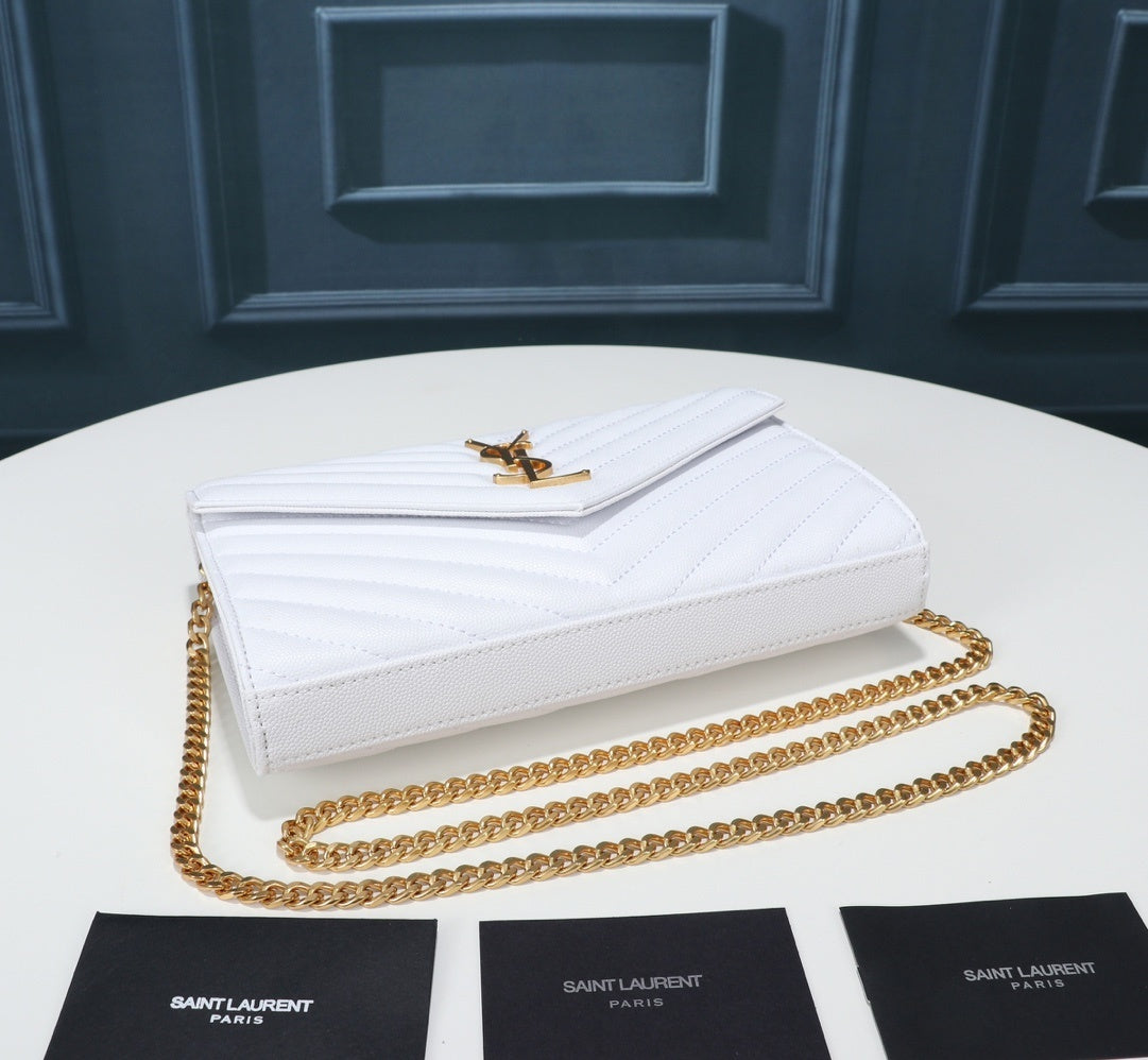 Cassandre Matelassé Chain Wallet High Quality
