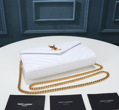 Cassandre Matelassé Chain Wallet High Quality
